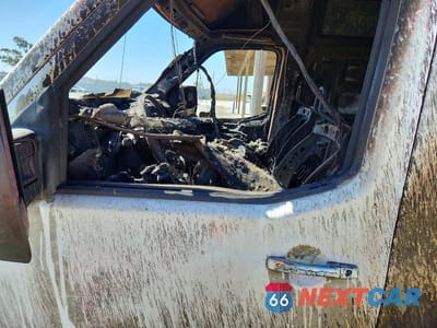 Zdjęcie 7 z 11 samochodu: 2018 NISSAN NV 3500 HD SL VIN:1N6AF0LY6JN807290 - miniatura