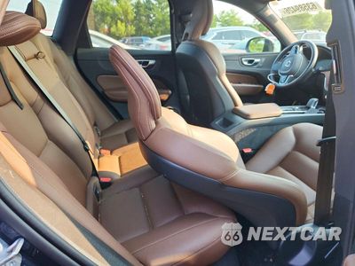 Zdjęcie 10 z 12 samochodu: 2024 VOLVO XC60 PLUS VIN:YV4H60DL1R1829234 - miniatura
