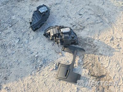 Zdjęcie 13 z 14 samochodu: 2024 FORD EDGE TITANIUM VIN:2FMPK4K90RBA72402 - miniatura