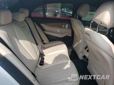 Zdjęcie 10 z 13 samochodu: 2018 MERCEDES-BENZ E 300 VIN:WDDZF4JB0JA435132 - miniatura