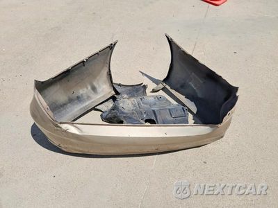 Zdjęcie 12 z 13 samochodu: 2005 TOYOTA CAMRY LE VIN:4T1BE32K55U057574 - miniatura