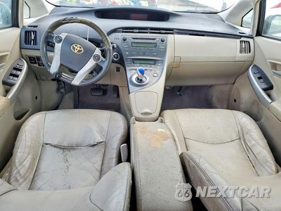 Zdjęcie 8 z 12 samochodu: 2010 TOYOTA PRIUS IV VIN:JTDKN3DU4A0026210 - miniatura