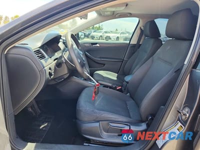 Zdjęcie 7 z 12 samochodu: 2014 VOLKSWAGEN JETTA BASE VIN:3VW2K7AJ7EM372312 - miniatura