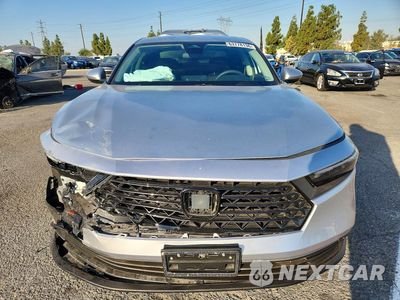 Piąte zdjęcie samochodu w środku: 2025 HONDA ACCORD LX VIN:1HGCY1F23SA016440 - miniatura