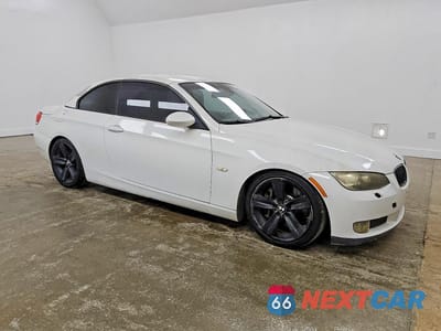 Czwarte zdjęcie samochodu z boku: 2009 BMW 335 I VIN:WBAWL73519P473750 - miniatura