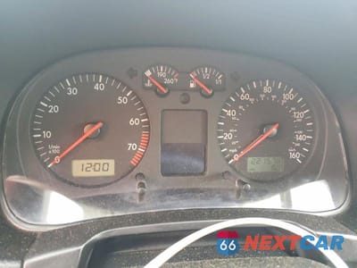 Zdjęcie 9 z 12 samochodu: 2002 VOLKSWAGEN GTI VR6 VIN:9BWPG61J324006154 - miniatura