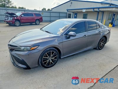 2021 TOYOTA CAMRY SE 4T1G11AK4MU436295 - główne zdjęcie licytacji z USA - miniatura
