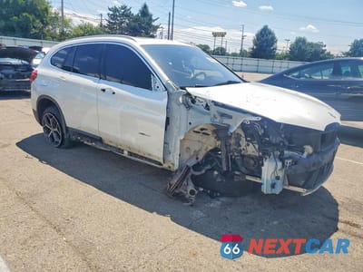 Czwarte zdjęcie samochodu z boku: 2017 BMW X1 XDRIVE28I VIN:WBXHT3C34H5F85087 - miniatura