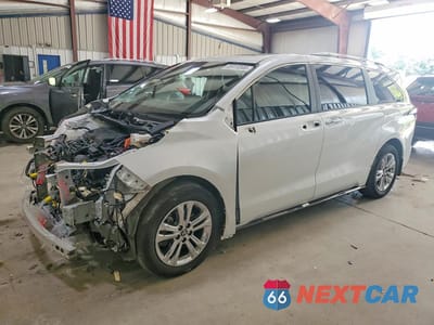 2024 TOYOTA SIENNA PLATINUM 7-PASSENGER 5TDESKFCXRS127295 - główne zdjęcie licytacji z USA - miniatura