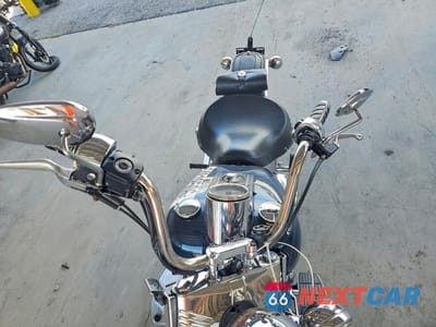Piąte zdjęcie samochodu w środku: 2004 HARLEY-DAVIDSON FLSTCI VIN:1HD1BWB124Y010316 - miniatura