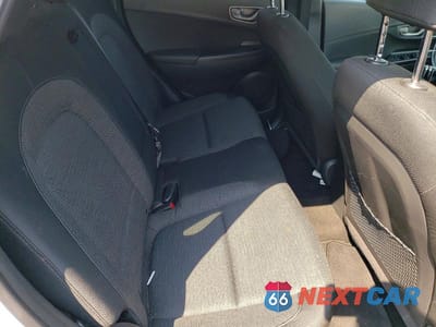 Zdjęcie 10 z 12 samochodu: 2019 HYUNDAI KONA SEL VIN:KM8K23AG5KU036967 - miniatura