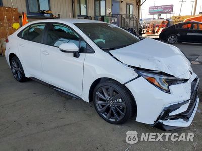 Czwarte zdjęcie samochodu z boku: 2026 TOYOTA COROLLA SE VIN:5YFS4MCE0TP289516 - miniatura