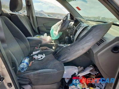 Zdjęcie 7 z 12 samochodu: 2007 HYUNDAI TUCSON SE VIN:KM8JN72D47U528086 - miniatura