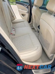 Zdjęcie 6 z 10 samochodu: 2019 GENESIS G70 3.3T DESIGN EDITION VIN:KMTG34LE8KU015136 - miniatura
