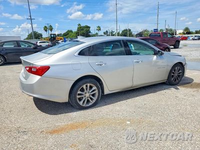 Trzecie zdjęcie samochodu z tyłu: 2017 CHEVROLET MALIBU LT VIN:1G1ZE5ST5HF220099 - miniatura