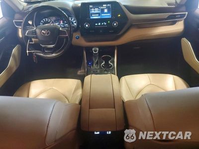 Zdjęcie 8 z 13 samochodu: 2021 TOYOTA HIGHLANDER XLE VIN:5TDGZRBH6MS546543 - miniatura