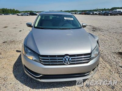 Zdjęcie 9 z 24 samochodu: 2014 VOLKSWAGEN PASSAT SE VIN:1VWBN7A31EC080942 - miniatura