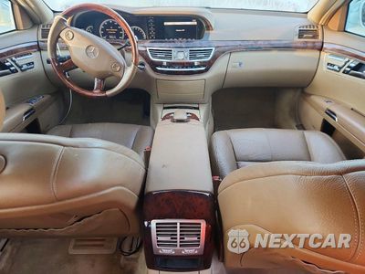 Zdjęcie 8 z 12 samochodu: 2007 MERCEDES-BENZ S 550 VIN:WDDNG71X37A079406 - miniatura