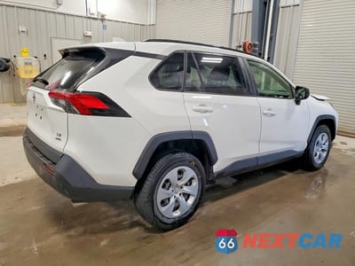 Trzecie zdjęcie samochodu z tyłu: 2019 TOYOTA RAV4 LE VIN:JTMF1RFV4KD019029 - miniatura