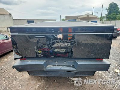 Zdjęcie 6 z 12 samochodu: 2024 TESLA CYBERTRUCK VIN:7G2CEHEE7RA010258 - miniatura