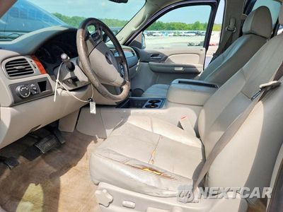 Zdjęcie 7 z 13 samochodu: 2009 GMC YUKON SLT VIN:1GKFC33079J121019 - miniatura