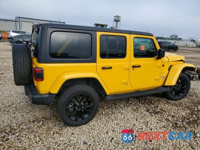 Trzecie zdjęcie samochodu z tyłu: 2021 JEEP WRANGLER UNLIMITED SAHARA 4XE VIN:1C4JJXP6XMW698768 - miniatura