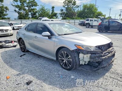 Czwarte zdjęcie samochodu z boku: 2018 TOYOTA CAMRY SE VIN:4T1B11HK1JU032785 - miniatura