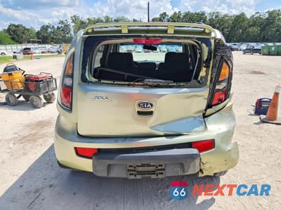 Zdjęcie 6 z 12 samochodu: 2011 KIA SOUL + VIN:KNDJT2A26B7231230 - miniatura