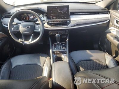 Zdjęcie 8 z 13 samochodu: 2024 JEEP COMPASS LATITUDE VIN:3C4NJDBN7RT604101 - miniatura