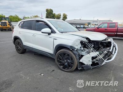Czwarte zdjęcie samochodu z boku: 2024 VOLKSWAGEN TAOS SEL VIN:3VV4X7B2XRM052896 - miniatura