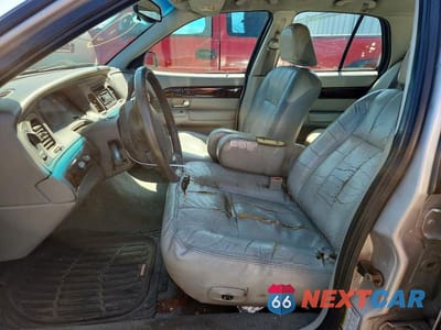 Zdjęcie 7 z 13 samochodu: 2005 MERCURY GRAND MARQUIS LS VIN:2MEHM75W45X656142 - miniatura