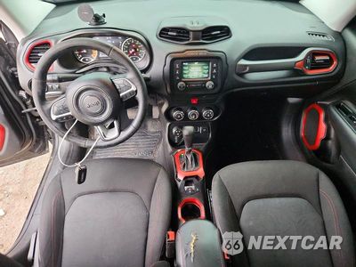 Zdjęcie 8 z 13 samochodu: 2017 JEEP RENEGADE TRAILHAWK VIN:ZACCJBCB0HPE55990 - miniatura