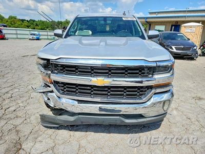 Piąte zdjęcie samochodu w środku: 2017 CHEVROLET SILVERADO C1500 LT VIN:3GCPCREC4HG156806 - miniatura