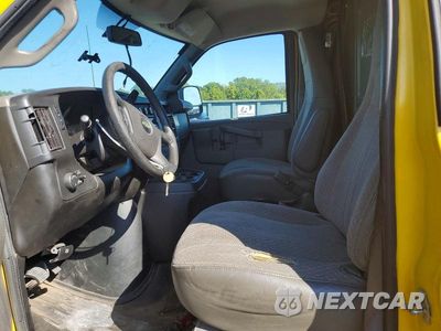 Zdjęcie 7 z 13 samochodu: 2021 CHEVROLET EXPRESS G2500 DELIVERY VAN VIN:1GCWGAFP6M1174462 - miniatura