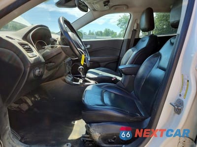 Zdjęcie 7 z 13 samochodu: 2018 JEEP COMPASS LIMITED VIN:3C4NJCCB4JT406420 - miniatura
