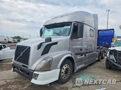 2015 VOLVO VN VNL 4V4NC9EHXFN180314 - główne zdjęcie licytacji z USA - miniatura