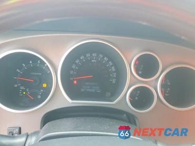 Zdjęcie 9 z 13 samochodu: 2014 TOYOTA SEQUOIA PLATINUM VIN:5TDYY5G17ES055329 - miniatura