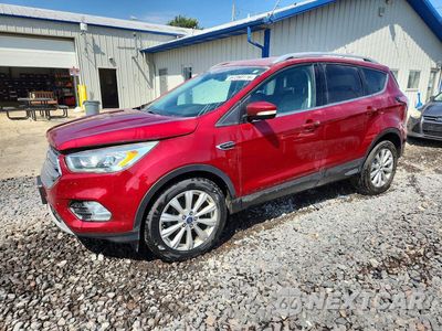 2017 FORD ESCAPE TITANIUM 1FMCU0JD8HUC20876 - główne zdjęcie licytacji z USA - miniatura