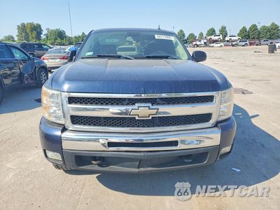 Piąte zdjęcie samochodu w środku: 2011 CHEVROLET SILVERADO K1500 LT VIN:1GCRKSE34BZ136954 - miniatura