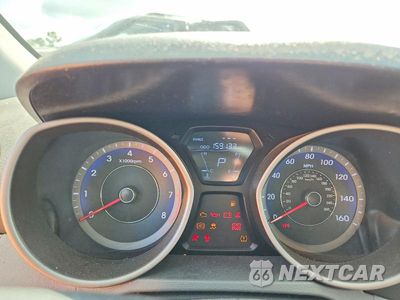Zdjęcie 9 z 12 samochodu: 2013 HYUNDAI ELANTRA LIMITED VIN:KMHDH4AE4DU687490 - miniatura