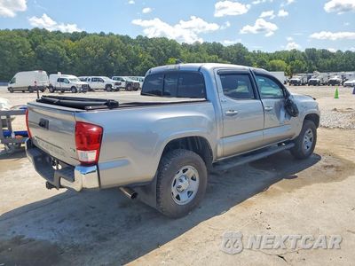 Trzecie zdjęcie samochodu z tyłu: 2016 TOYOTA TACOMA SR5 V6 VIN:5TFAZ5CN3GX017892 - miniatura