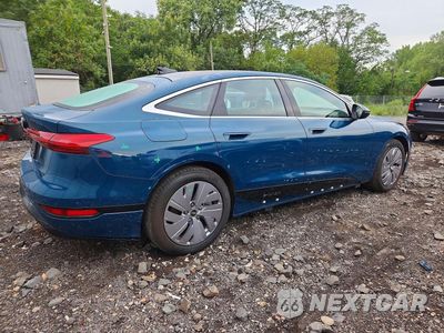Trzecie zdjęcie samochodu z tyłu: 2025 AUDI A6 E-TRON ULTRA 55 VIN:WAU7CAGH4SA019653 - miniatura