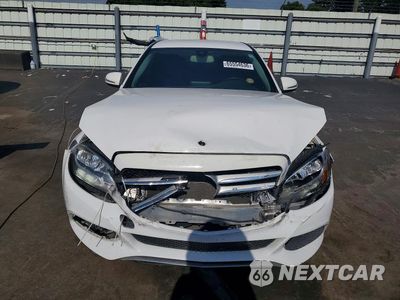 Piąte zdjęcie samochodu w środku: 2015 MERCEDES-BENZ C 300 4MATIC VIN:55SWF4KB0FU024869 - miniatura