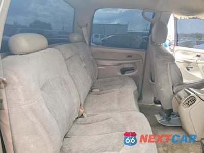 Zdjęcie 6 z 10 samochodu: 2002 GMC SIERRA C2500 VIN:1GTHC23162F237098 - miniatura