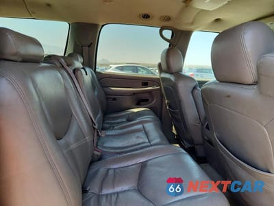 Zdjęcie 10 z 12 samochodu: 2006 GMC YUKON XL C2500 VIN:3GKGC26U26G239411 - miniatura