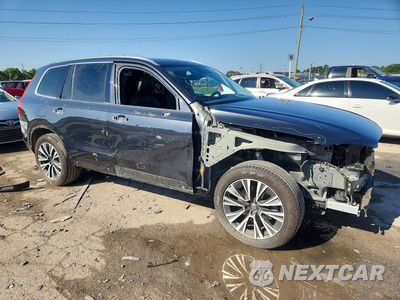 Czwarte zdjęcie samochodu z boku: 2021 VOLVO XC90 T6 MOMENTUM VIN:YV4A22PK6M1671963 - miniatura