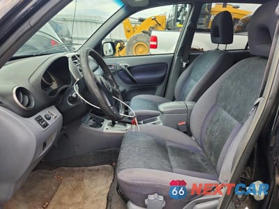 Zdjęcie 7 z 13 samochodu: 2002 TOYOTA RAV4 BASE VIN:JTEHH20V520180819 - miniatura