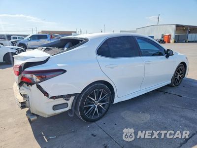 Trzecie zdjęcie samochodu z tyłu: 2021 TOYOTA CAMRY SE VIN:4T1G11AK7MU586191 - miniatura