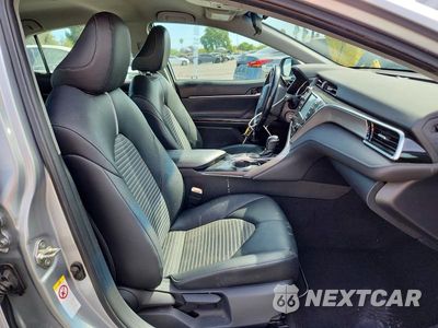 Zdjęcie 7 z 12 samochodu: 2018 TOYOTA CAMRY SE VIN:4T1B11HK9JU598306 - miniatura