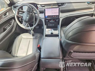 Zdjęcie 8 z 13 samochodu: 2025 JEEP GRAND CHEROKEE LIMITED VIN:1C4RJGBG1S8785057 - miniatura